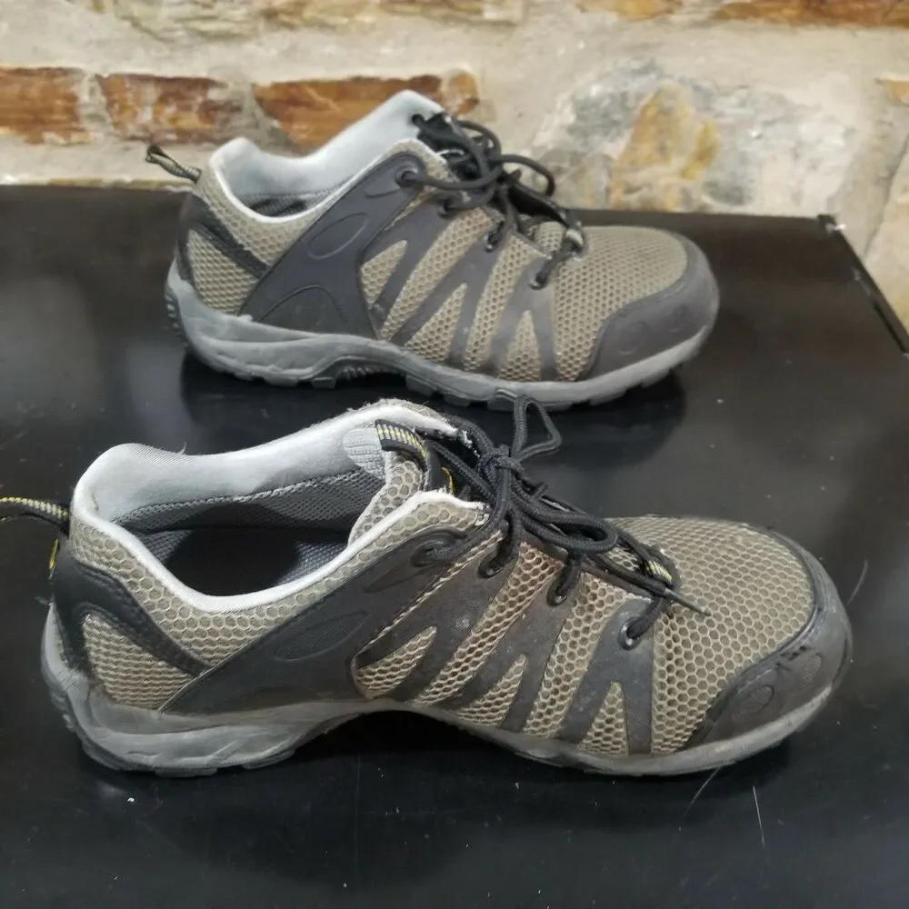Wolverine Waterproof Hiking Shoes Mens 9.5 EW Suede Lace Up Low Top Sneakers